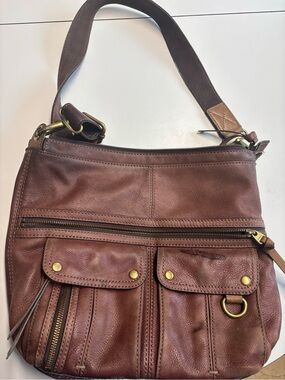 FOSSIL “MORGAN” TRAVELLER CROSSBODY LEATHER BAG (marks on exterior)